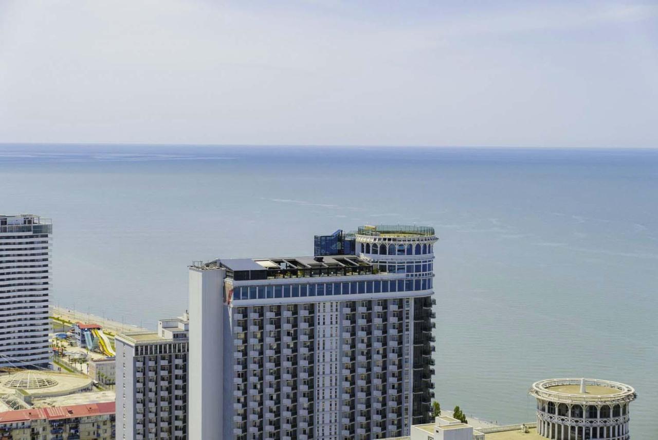 Elegance Sea View Aparthotel In Orbi City Batumi Exterior photo