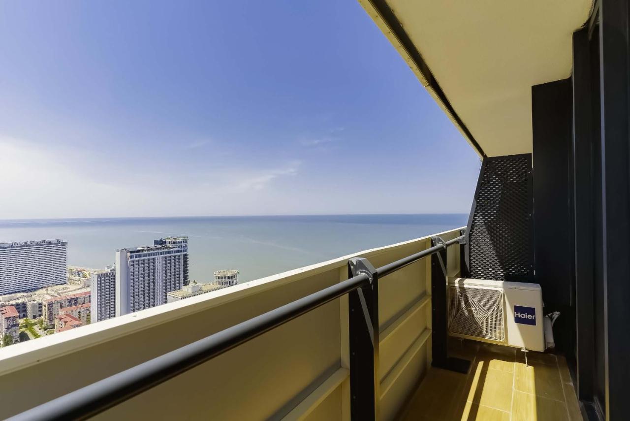 Elegance Sea View Aparthotel In Orbi City Batumi Exterior photo