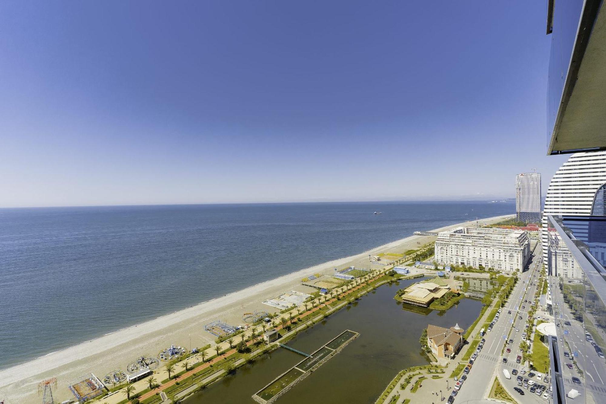 Elegance Sea View Aparthotel In Orbi City Batumi Exterior photo